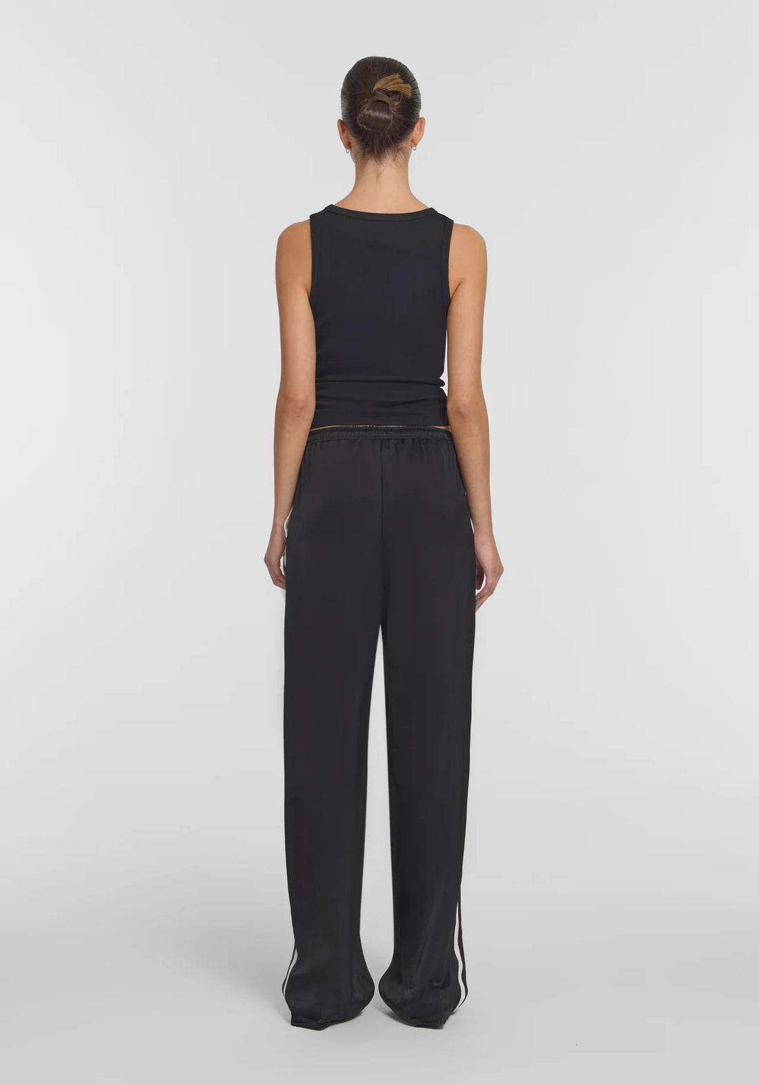 VW LOGO METAL TANK BLACK