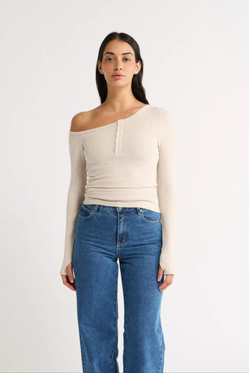 Primi - Cobie Off Shoulder Long Sleeve - Oatmeal