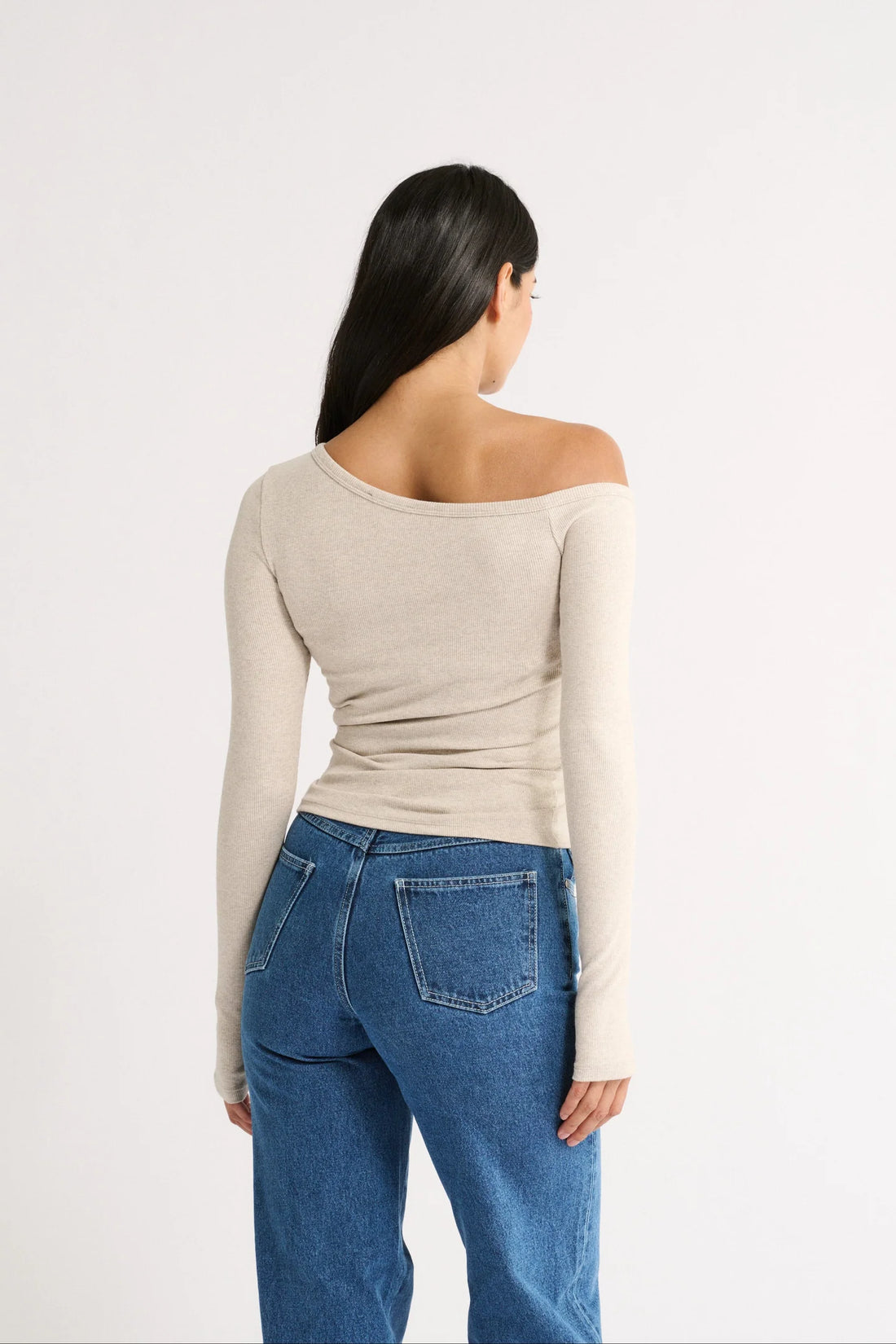 Primi - Cobie Off Shoulder Long Sleeve - Oatmeal